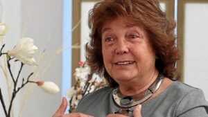 María Toscano - Filosofía y Mística María Toscano, doctora en filosofía especialista en hermetismo y tradición sapiencial